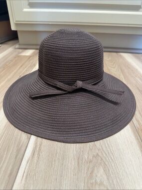 Charming Charlie Espresso Brown Woven Summer Beach Hat Bow Trim NWT